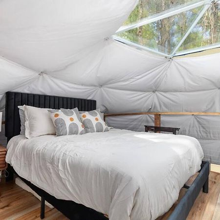 Dream Dome - Romantic Getaway, Hot Tub, Ac, Wifi, National Park 8 Min لوراي المظهر الخارجي الصورة