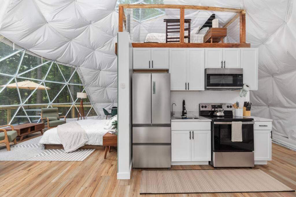 Dream Dome - Romantic Getaway, Hot Tub, Ac, Wifi, National Park 8 Min لوراي المظهر الخارجي الصورة