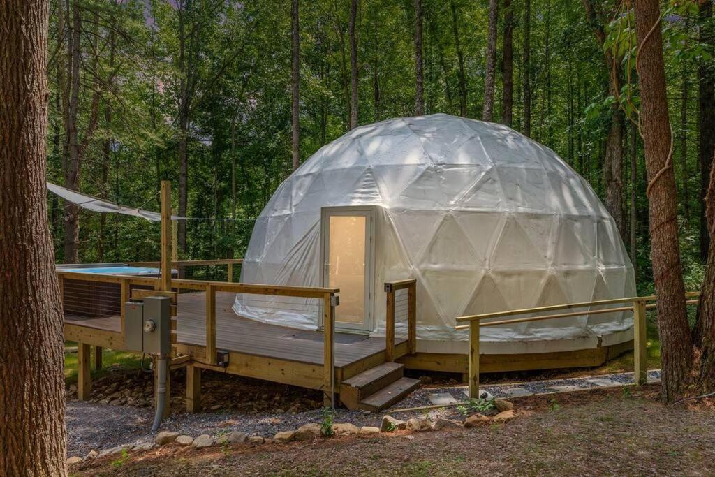 Dream Dome - Romantic Getaway, Hot Tub, Ac, Wifi, National Park 8 Min لوراي المظهر الخارجي الصورة